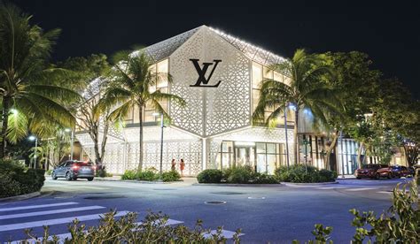 louis vuitton miami show|louis vuitton outlet miami.